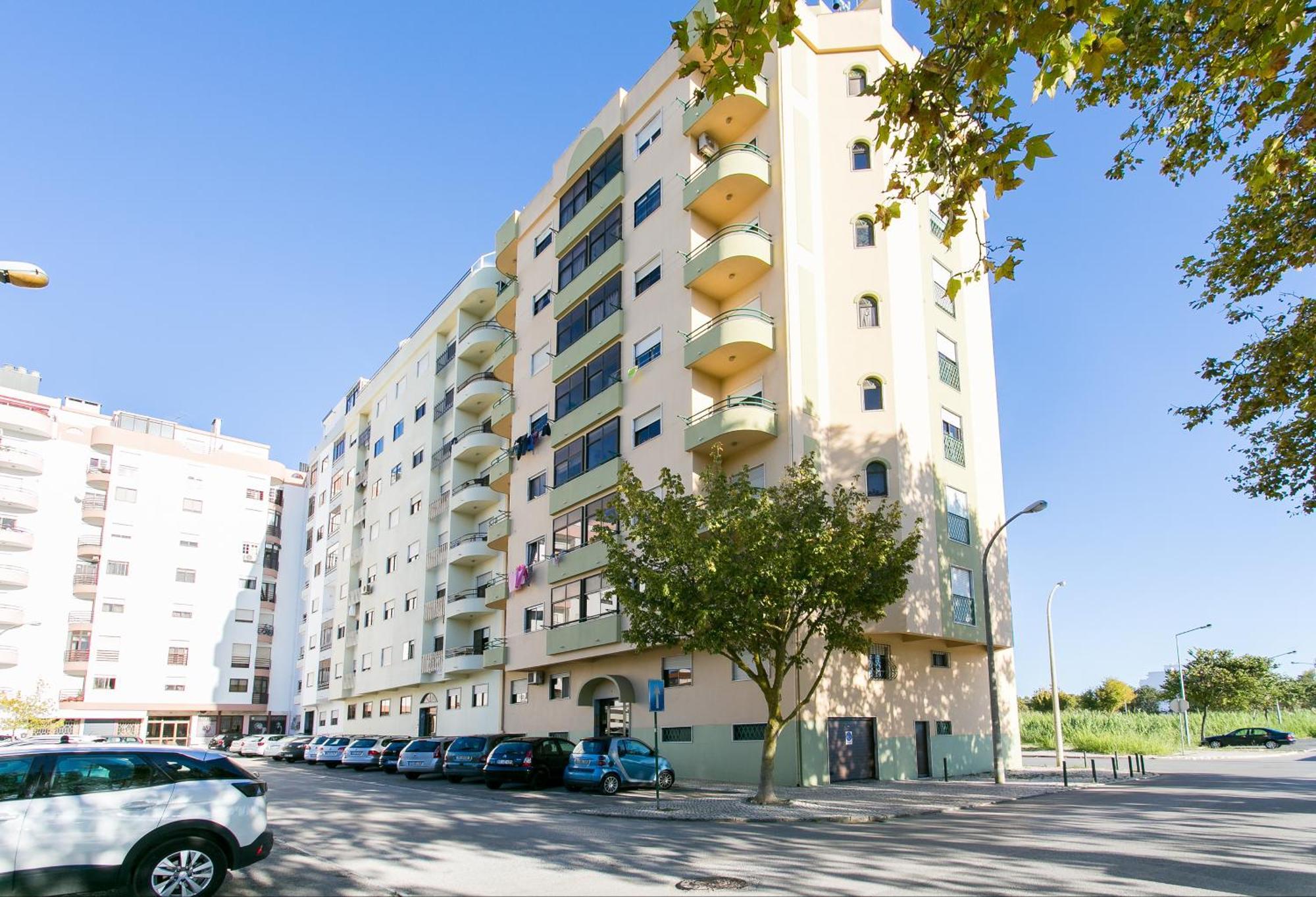 Apartamento Central Setubal Sossegado E Com Luz Exterior foto